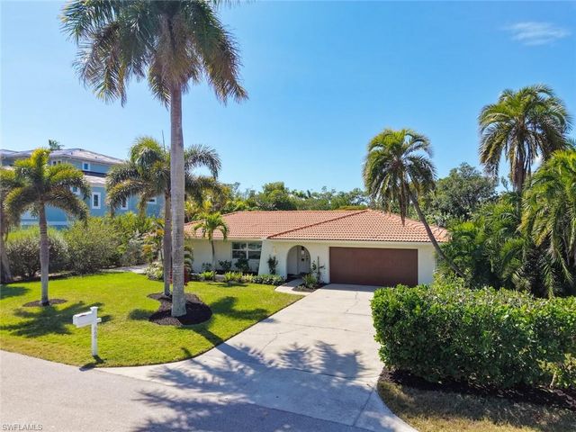 668 Anchor DR, Sanibel, FL 33957