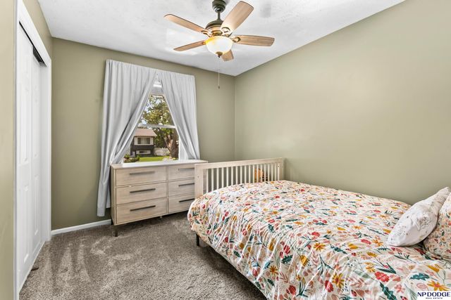 7211 Pine Drive, La Vista, NE 68128