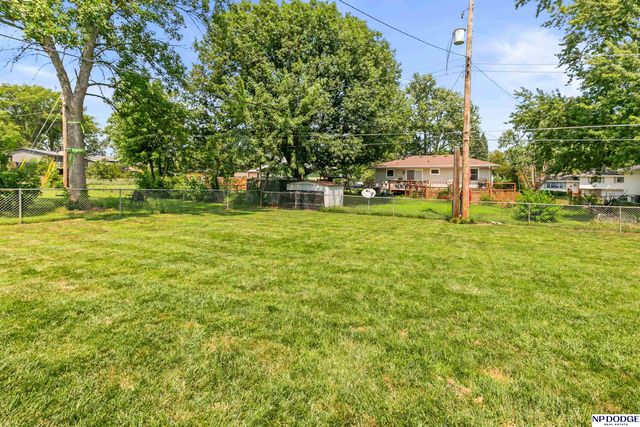 7211 Pine Drive, La Vista, NE 68128