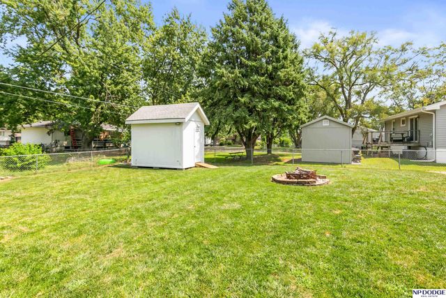 7211 Pine Drive, La Vista, NE 68128
