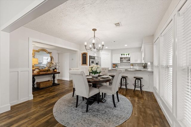 106 Harbour Town Court, Conroe, TX 77356