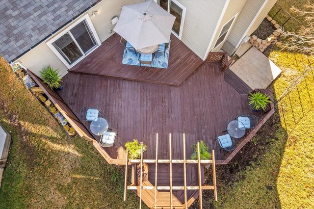 106 Harbour Town Court, Conroe, TX 77356