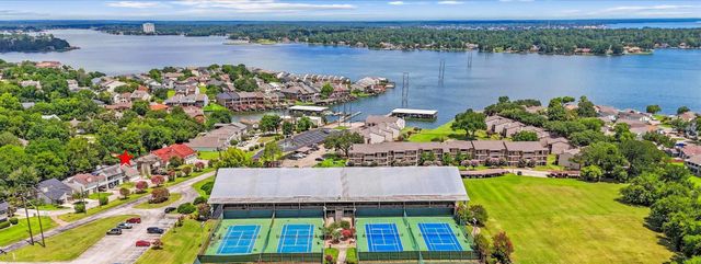 106 Harbour Town Court, Conroe, TX 77356