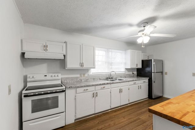 1006 Woodall Street, Albertville, AL 35951