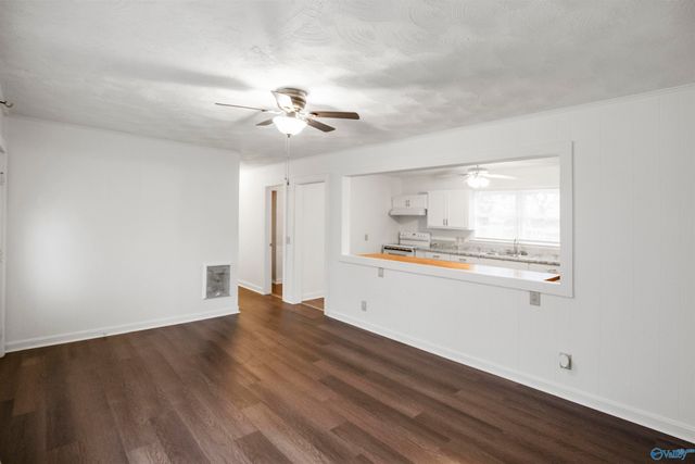 1006 Woodall Street, Albertville, AL 35951