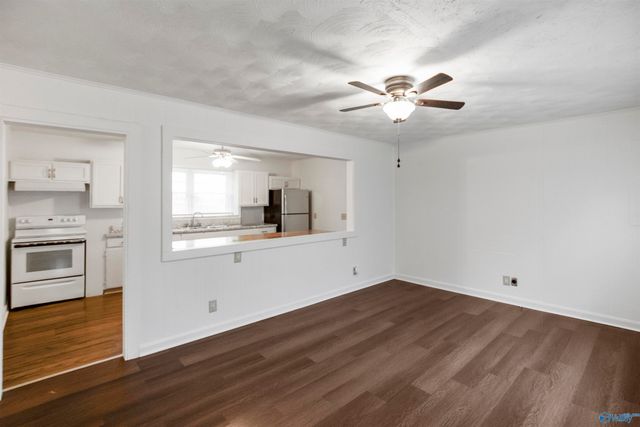 1006 Woodall Street, Albertville, AL 35951