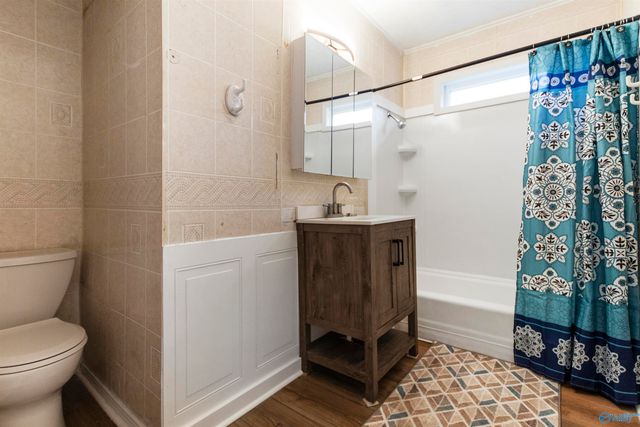 1006 Woodall Street, Albertville, AL 35951