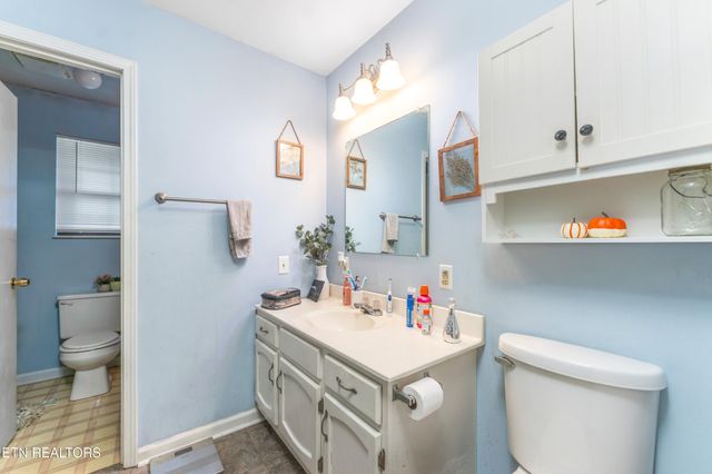 827 County Road 187, Athens, TN 37303