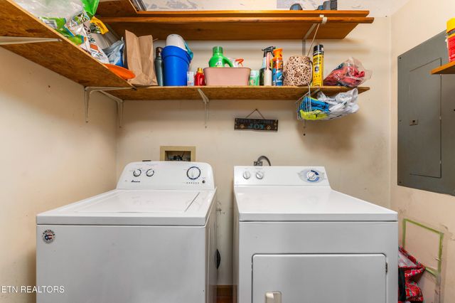 827 County Road 187, Athens, TN 37303