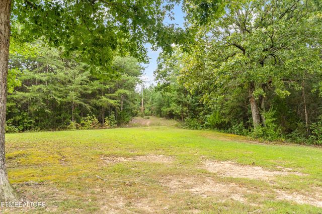 827 County Road 187, Athens, TN 37303