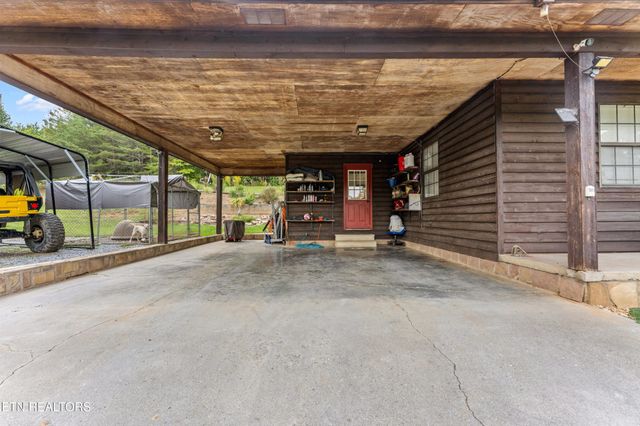 827 County Road 187, Athens, TN 37303