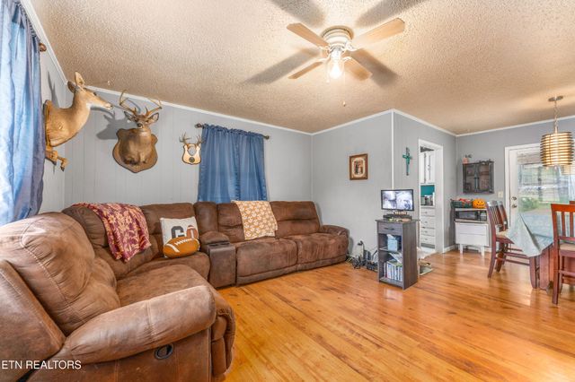 827 County Road 187, Athens, TN 37303