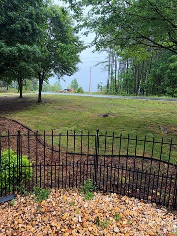 2723 Tatertown Loop, Nebo, NC 28761