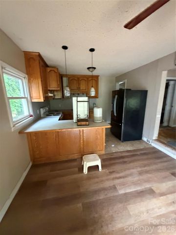 2723 Tatertown Loop, Nebo, NC 28761