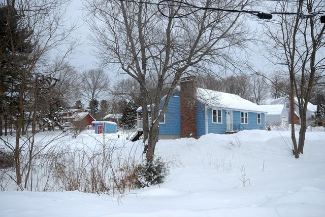 389 Concord Road, Bedford, MA 01730