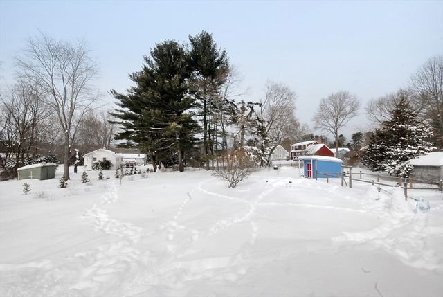 389 Concord Road, Bedford, MA 01730