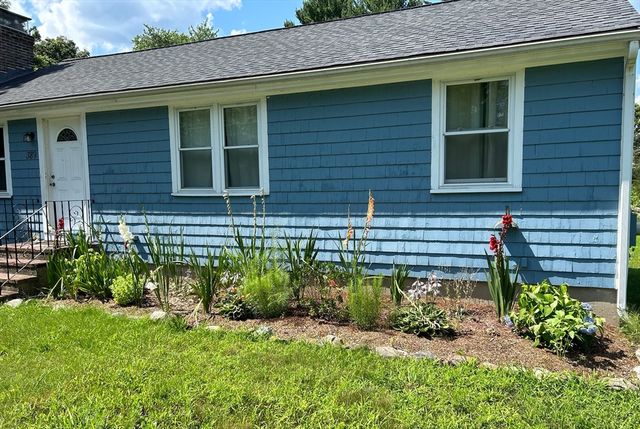 389 Concord Road, Bedford, MA 01730