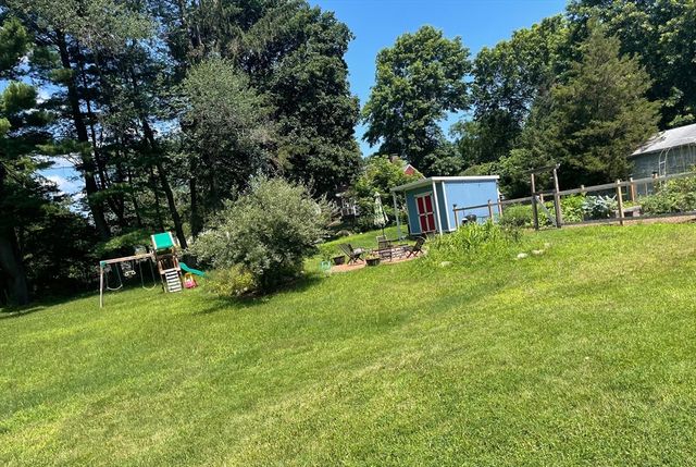 389 Concord Road, Bedford, MA 01730