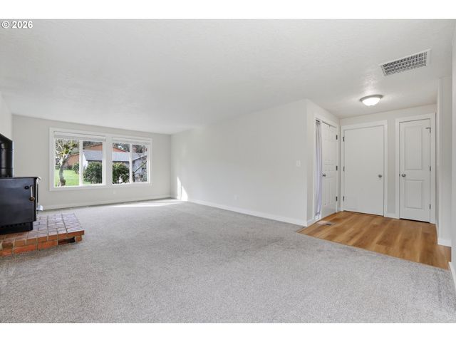 21634 Sw COLUMBIA Dr, Tualatin, OR 97062