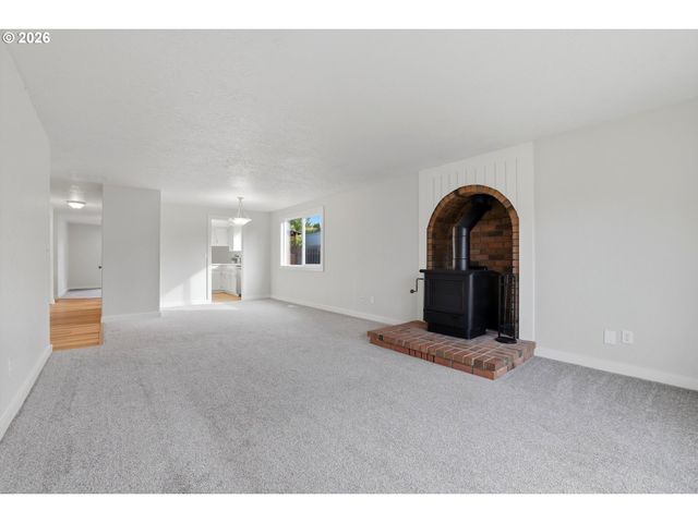 21634 Sw COLUMBIA Dr, Tualatin, OR 97062