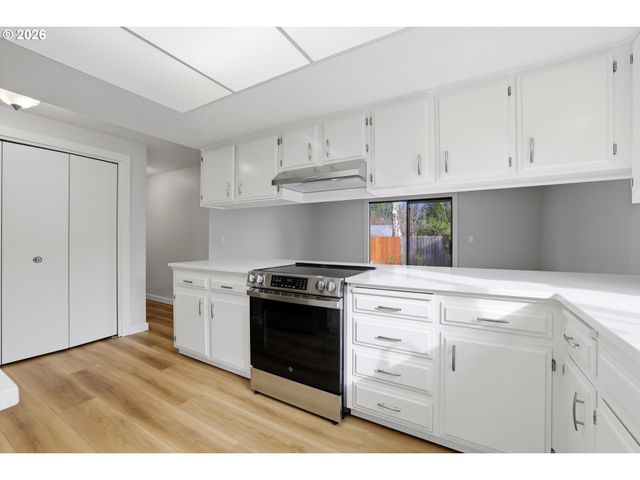 21634 Sw COLUMBIA Dr, Tualatin, OR 97062