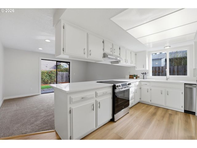 21634 Sw COLUMBIA Dr, Tualatin, OR 97062