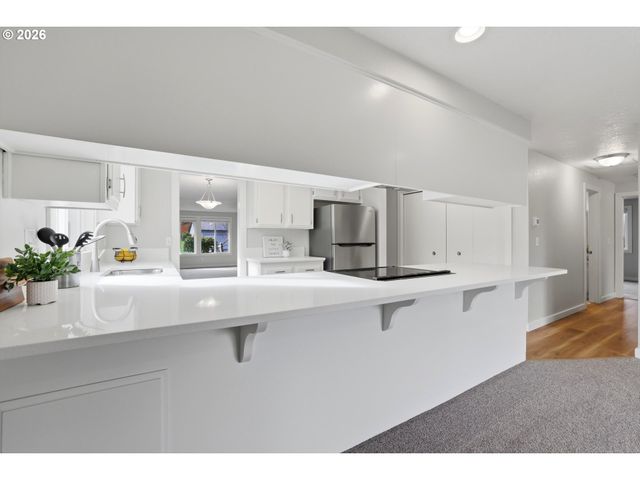 21634 Sw COLUMBIA Dr, Tualatin, OR 97062