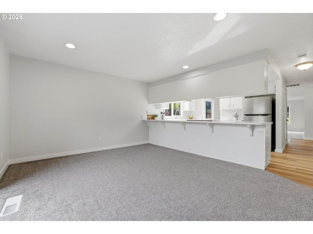 21634 Sw COLUMBIA Dr, Tualatin, OR 97062