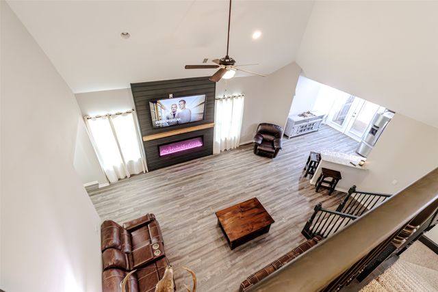 230 Greathouse Village, Decatur, TX 76234