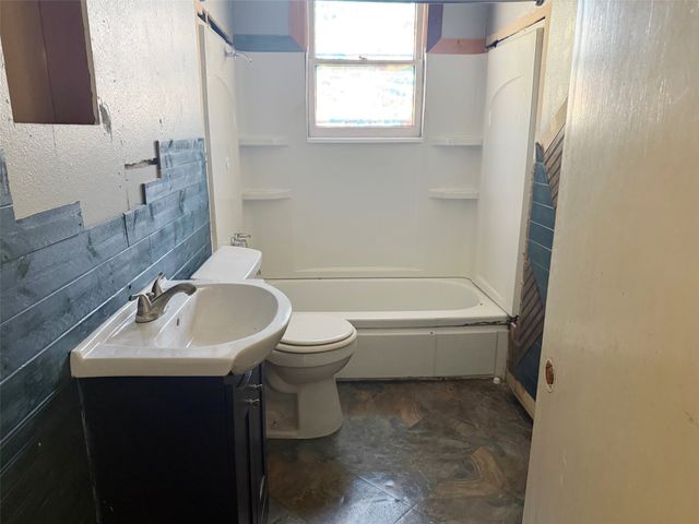 102 S 2nd Street, Clyde, TX 79510