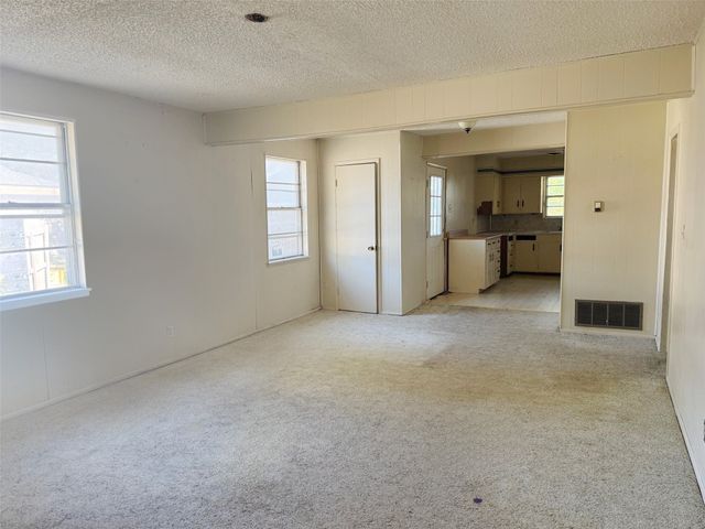 102 S 2nd Street, Clyde, TX 79510