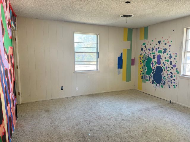 102 S 2nd Street, Clyde, TX 79510