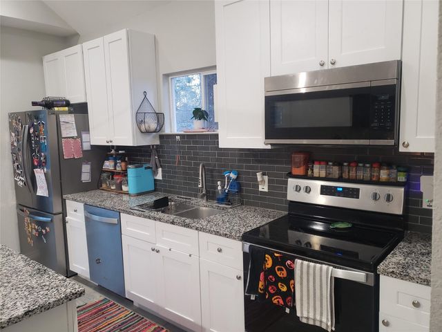 11891 Nelwood Street, Willis, TX 77318