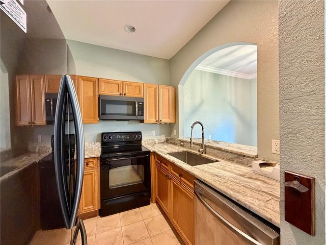 526 101ST AVENUE N, St Petersburg, FL 33702