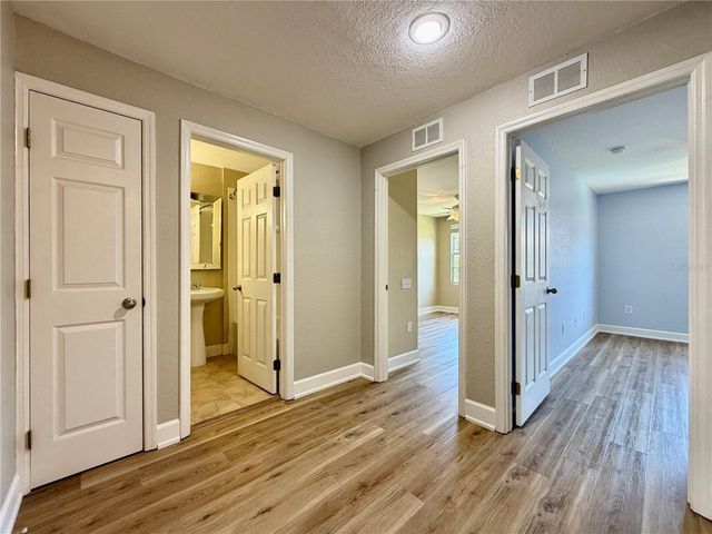 526 101ST AVENUE N, St Petersburg, FL 33702