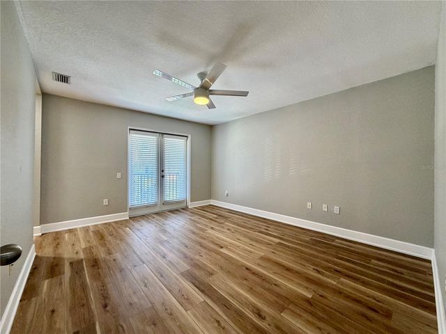 526 101ST AVENUE N, St Petersburg, FL 33702