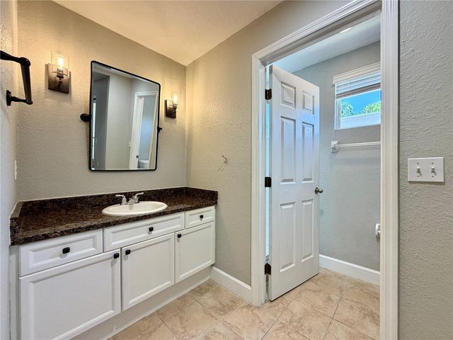 526 101ST AVENUE N, St Petersburg, FL 33702