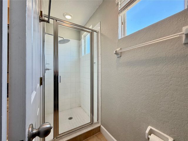 526 101ST AVENUE N, St Petersburg, FL 33702