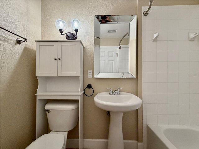 526 101ST AVENUE N, St Petersburg, FL 33702