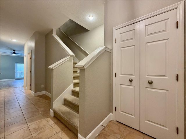 526 101ST AVENUE N, St Petersburg, FL 33702