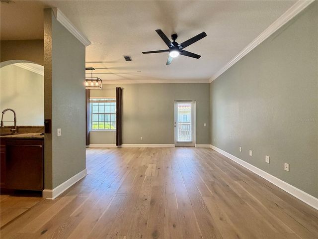 526 101ST AVENUE N, St Petersburg, FL 33702