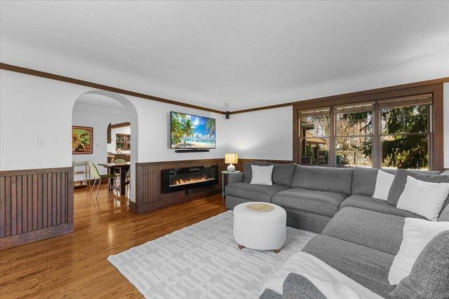 2656 Burnham Road, Royal Oak City, MI 48073