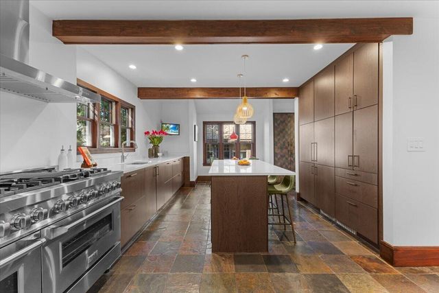 2656 Burnham Road, Royal Oak City, MI 48073