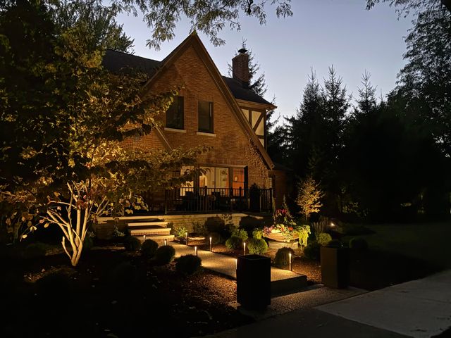 2656 Burnham Road, Royal Oak City, MI 48073