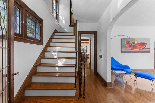 2656 Burnham Road, Royal Oak City, MI 48073