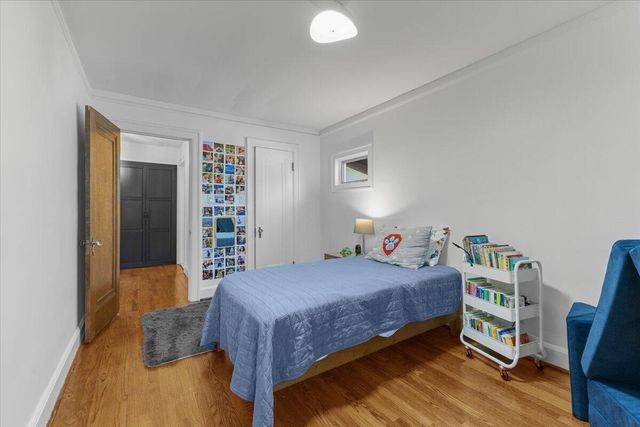 2656 Burnham Road, Royal Oak City, MI 48073