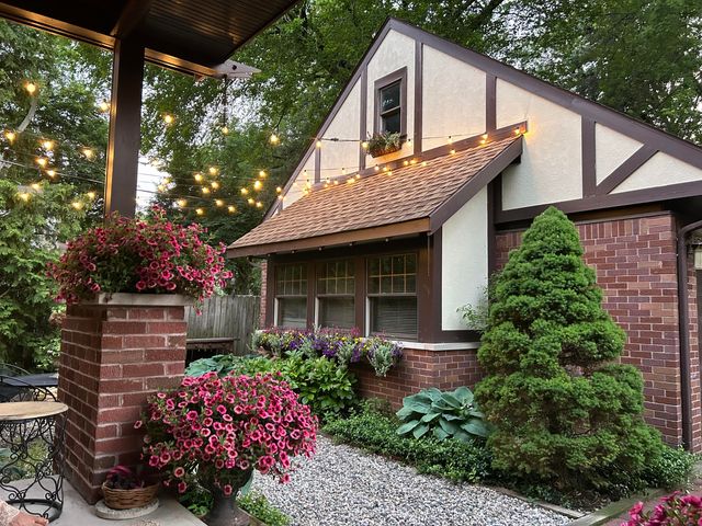 2656 Burnham Road, Royal Oak City, MI 48073