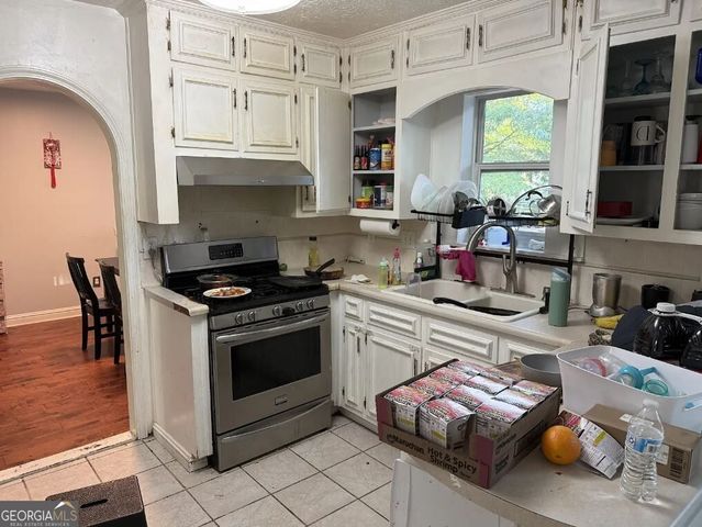 1072 Casanova Court, Lawrenceville, GA 30044
