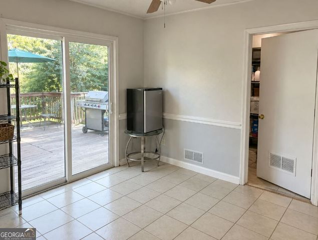 1072 Casanova Court, Lawrenceville, GA 30044