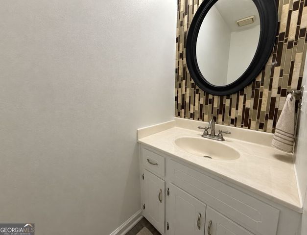 1072 Casanova Court, Lawrenceville, GA 30044